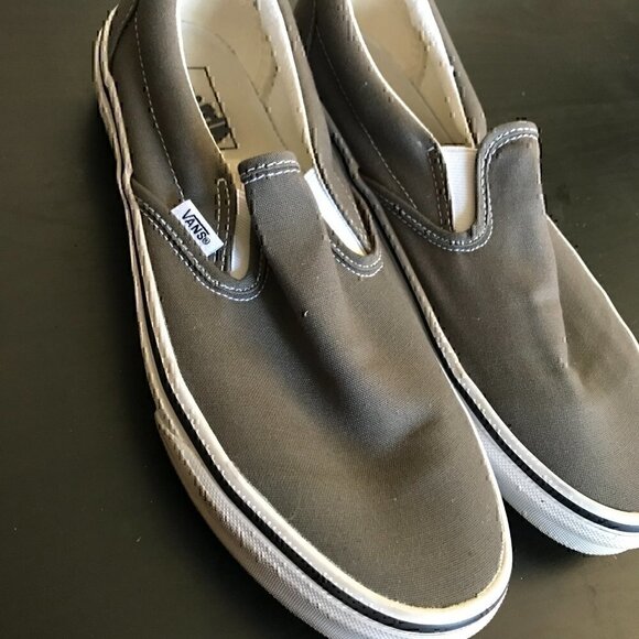Lightly Worn Size 11 Gray Vans Sneakers - Picture 6 of 9